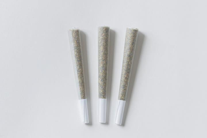 3 small joints from 1 gram of weed