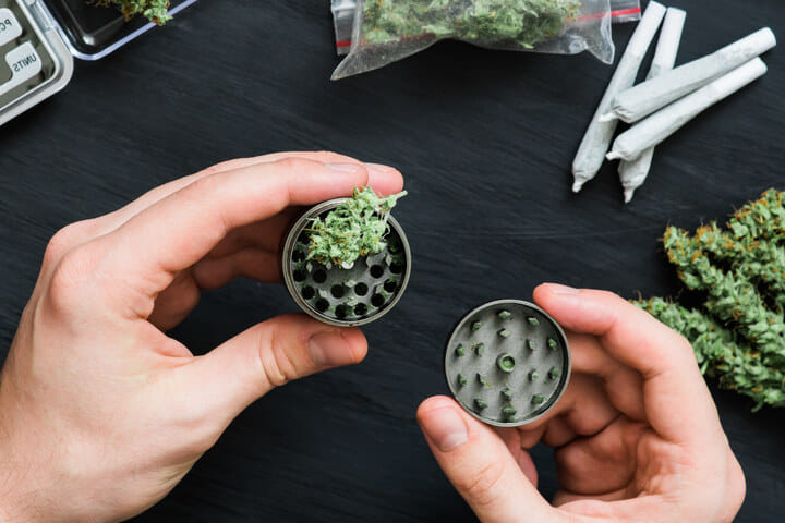 why should you grind your cannabis roll of joint
