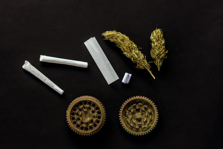 how do you roll a spliff