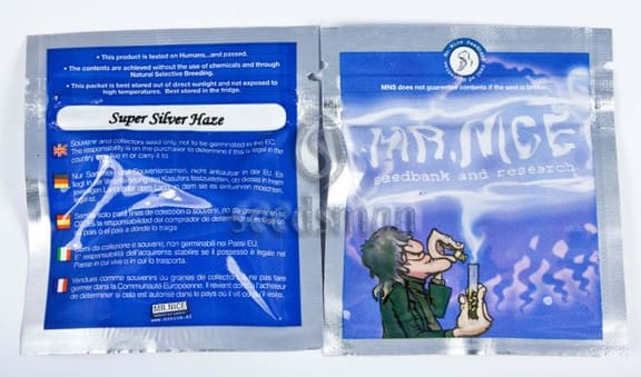 Super Silver Haze Regular Seeds - 18-MRNSSHZ