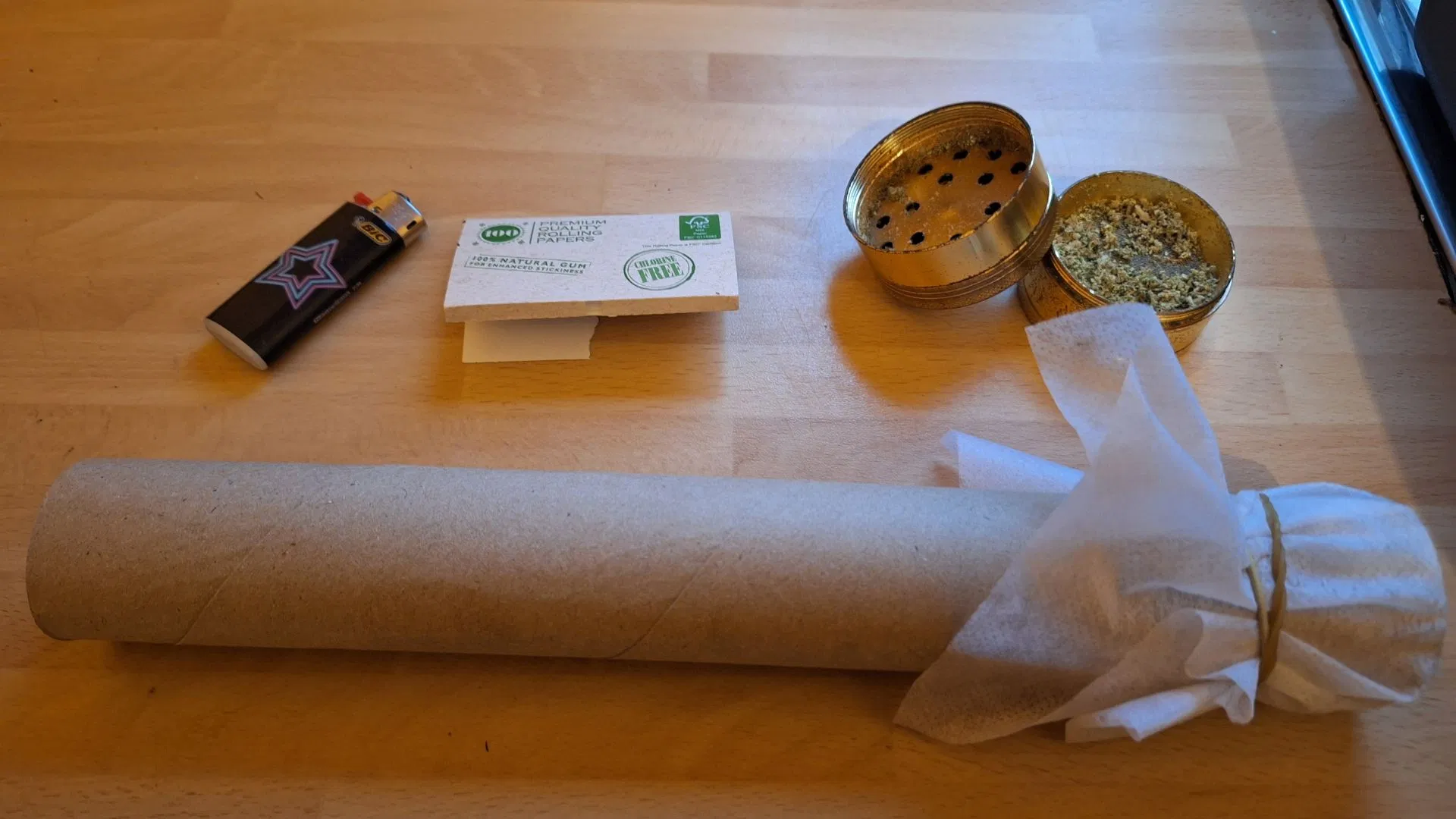What a completed DIY sploof looks like