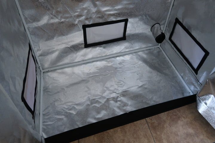 How to clean a grow tent interior
