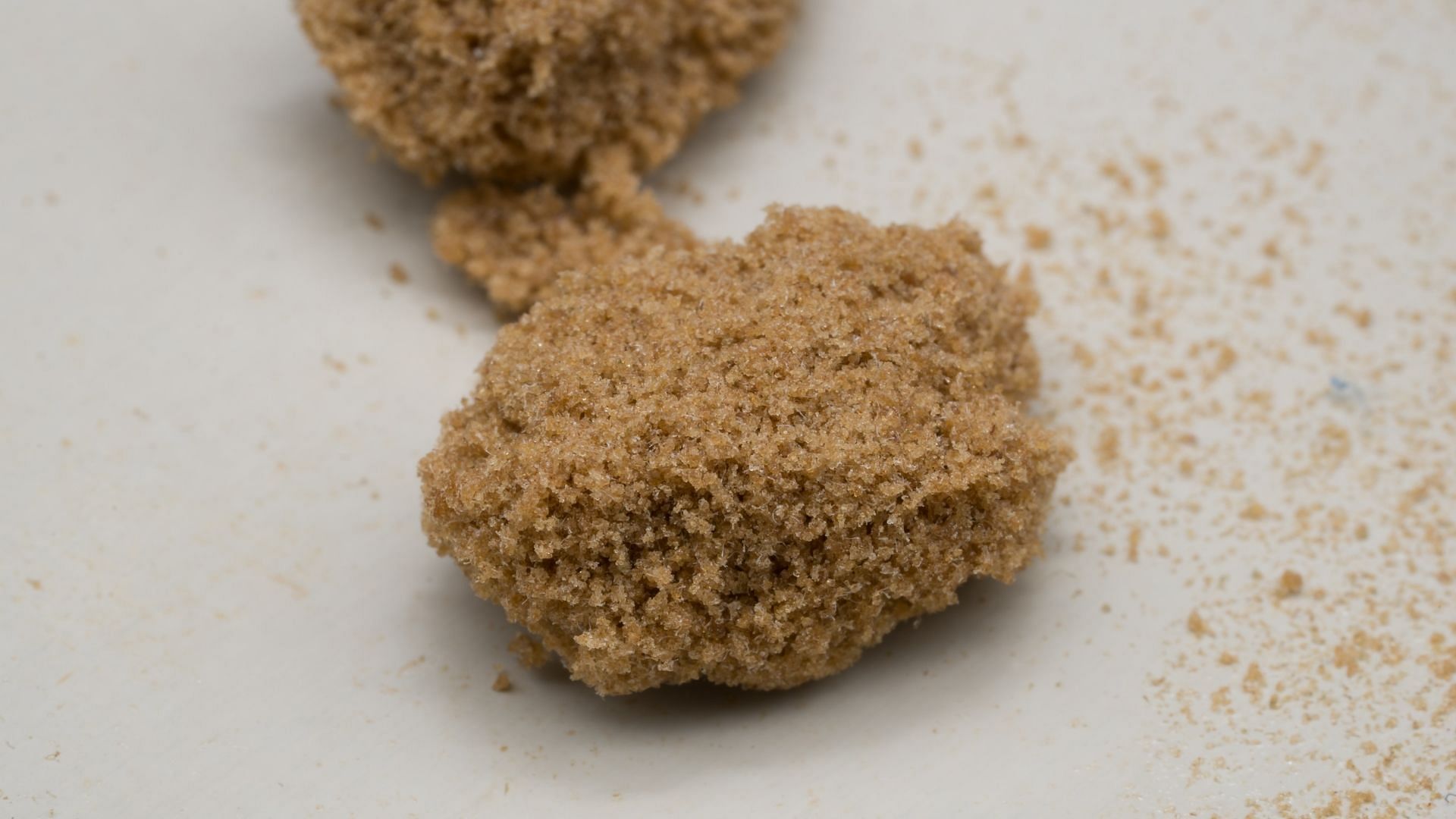 How to Make Hash: Dry-sift, Charas, and Bubble Hash - Sensi Seeds