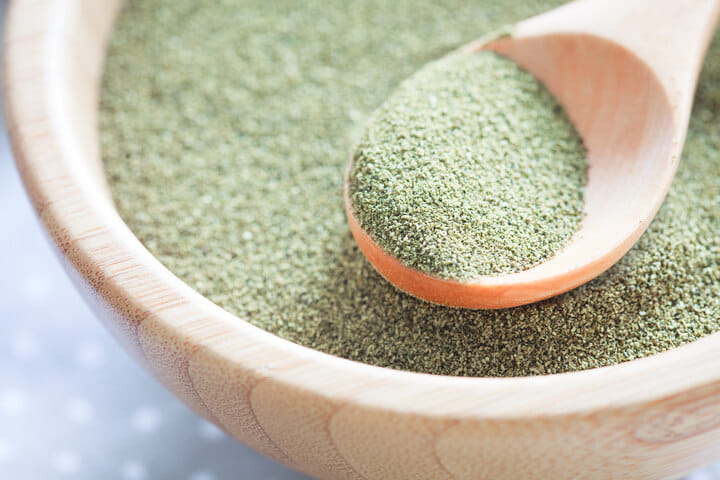 use kelp extract for a range of benefits in flowering cannabis