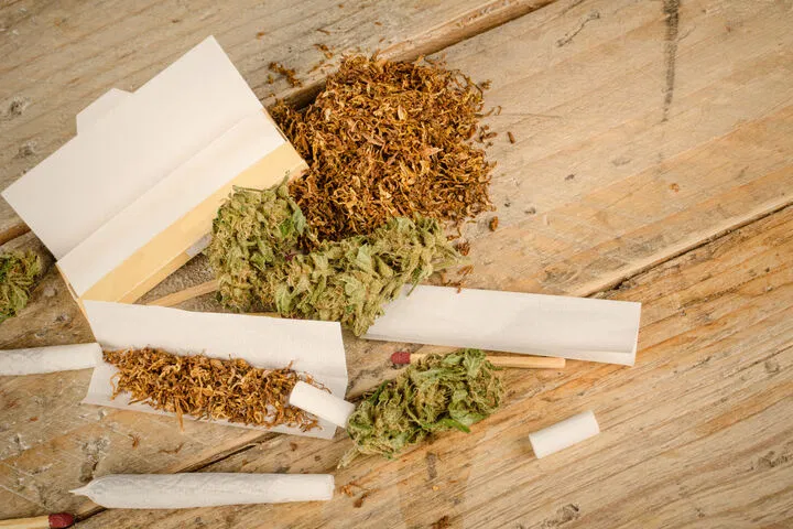 making a spliff