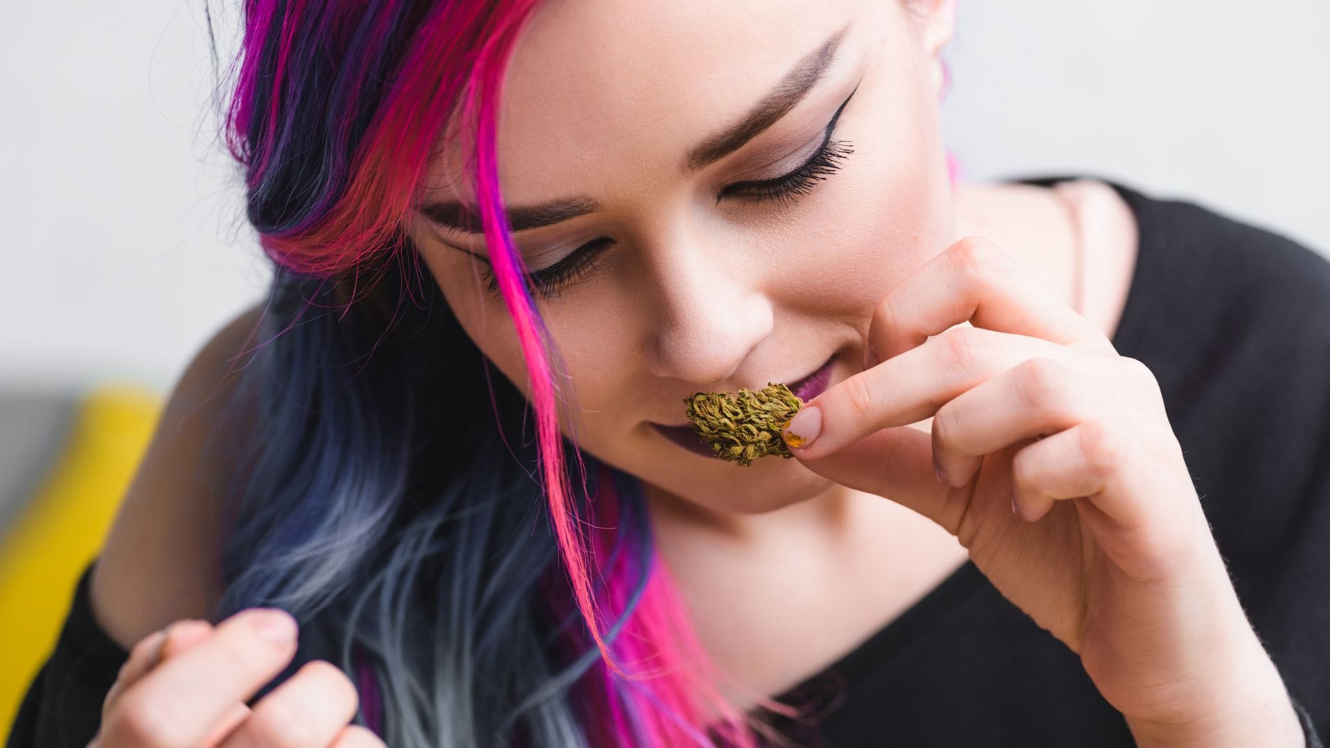 Aroma can let you know if your cannabis is bad