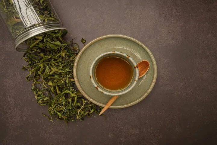 make tea with weed stems